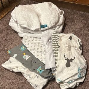 Baby delight beside me dreamer bassinet Waterproof Mattress Pad Covers & sheets!